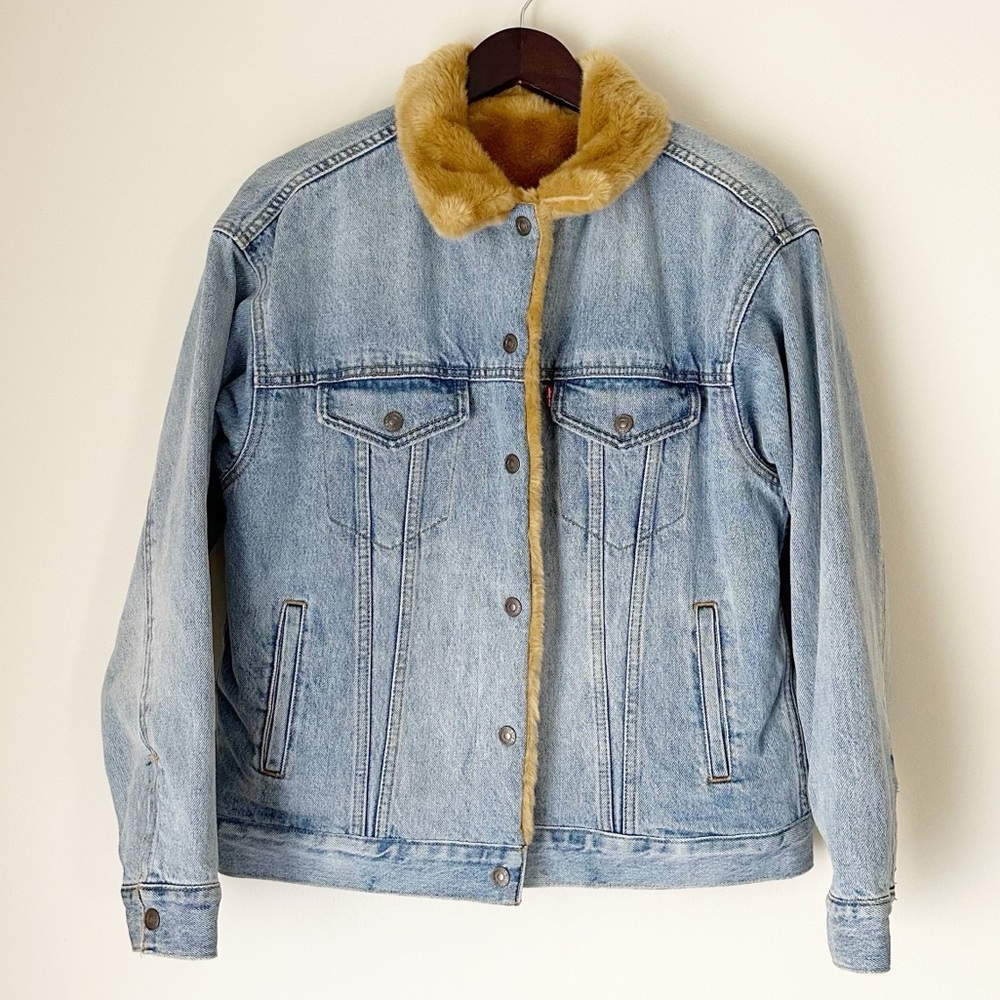 Levi’s Reversible Faux Fur Denim Oversized Tracker Jacket size S